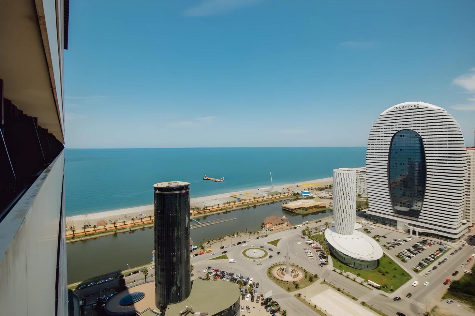 Suites Orbi City Aparthotel Batumi Exterior foto
